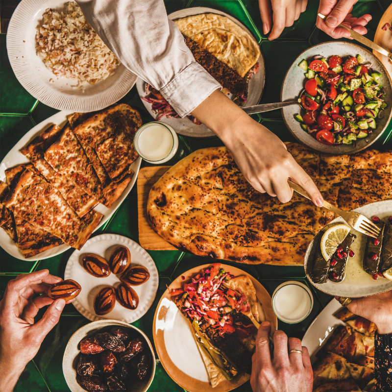Mindful Eating: Overcoming Binge Eating in Ramadan